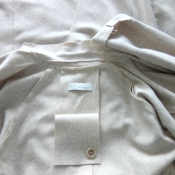 Poleci unlined  wool coat. Size 6 - Picture 5 of 6